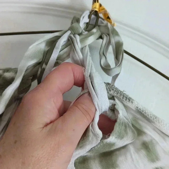 Beach Wrap/ Skirt/ Dress - Picture 5 of 6